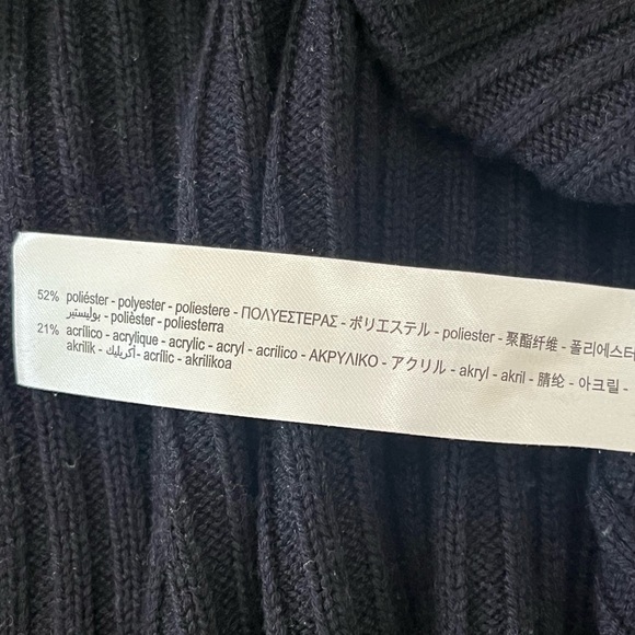 Zara Ribbed V-Neck Sweater - Picture 6 of 10